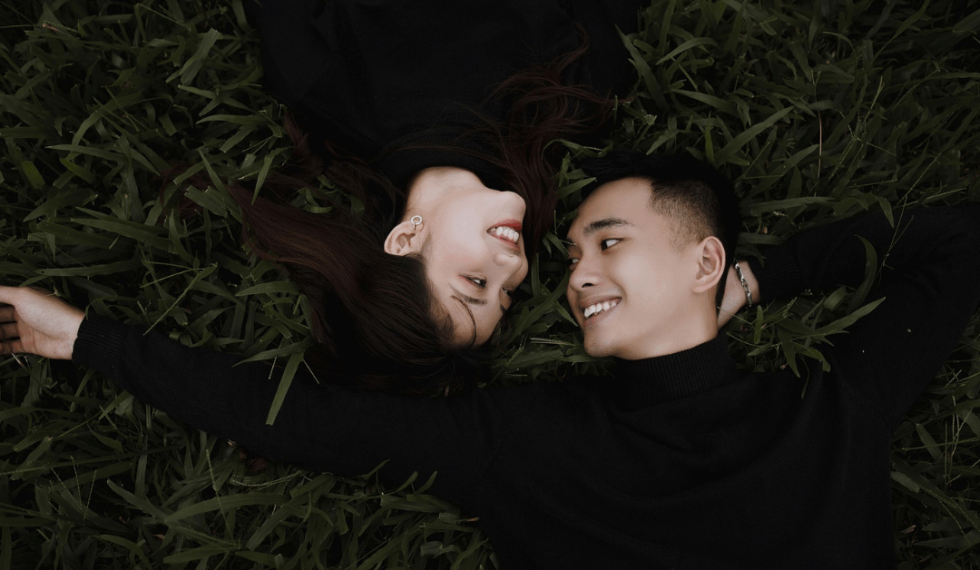 Is Couples Therapy Right for You? Here’s What to Know